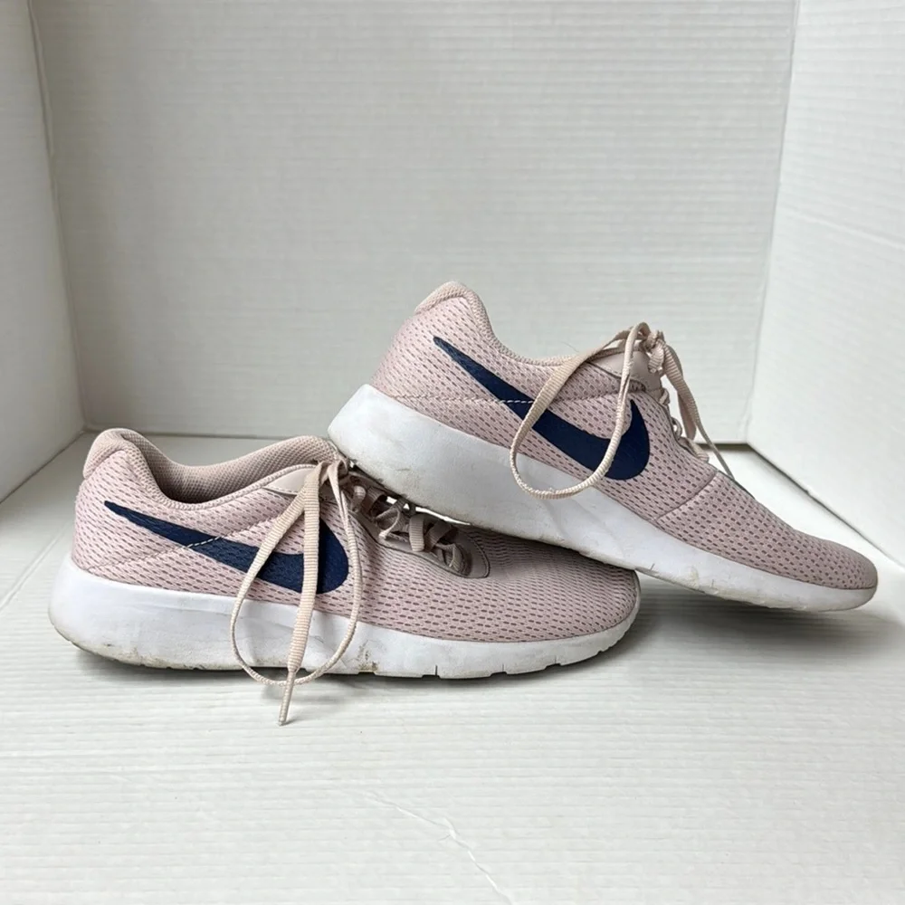 Nike Pink and Navy Blue 5.5Y Sneakers